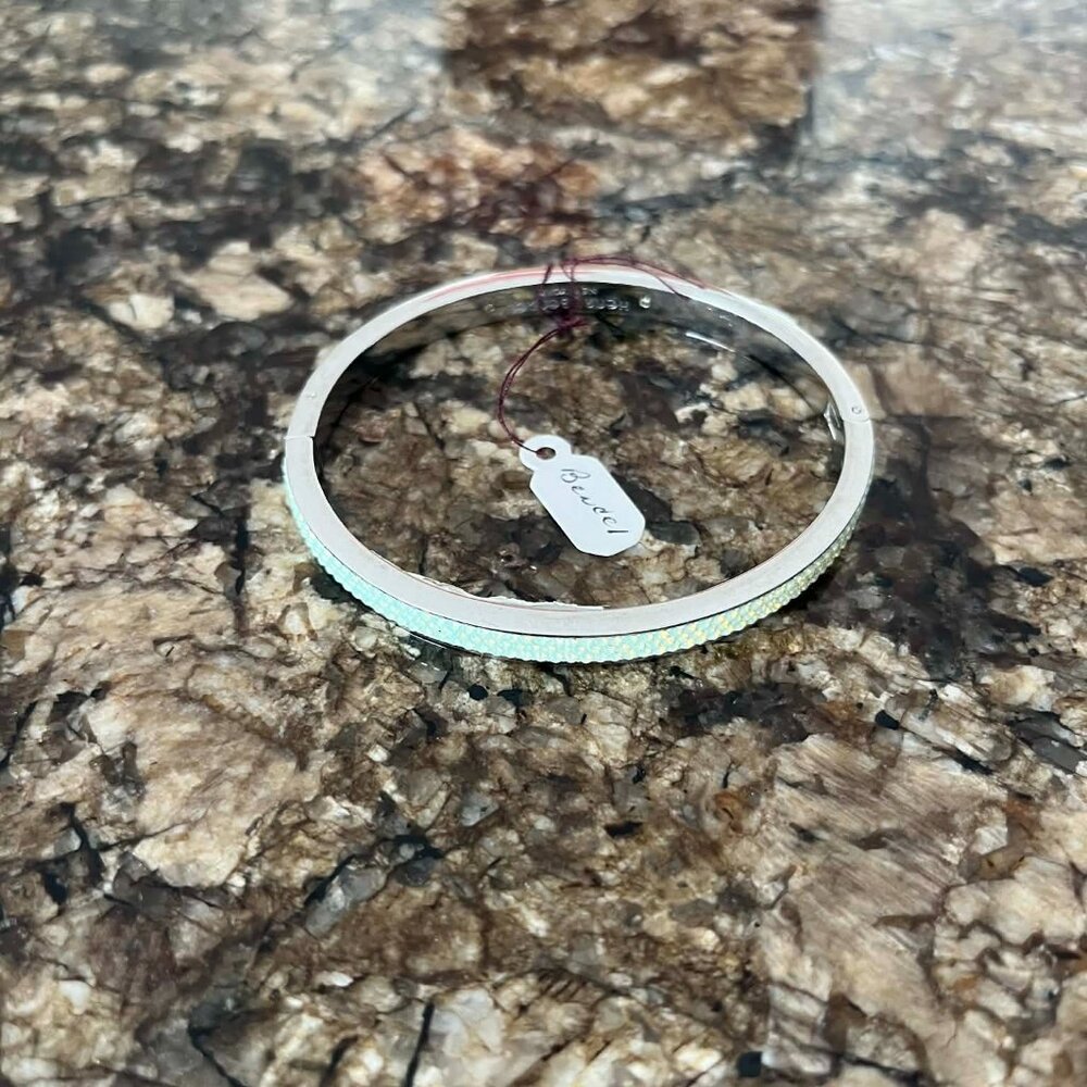 HENRI BENDEL CLUTCH BRACELET